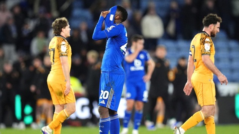 Hành trình ‘đi vào lòng đất’ của Leicester City